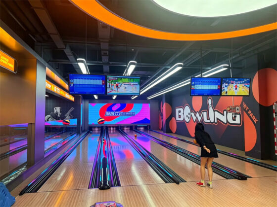 Bowling Machine Customized Bowling Equipment