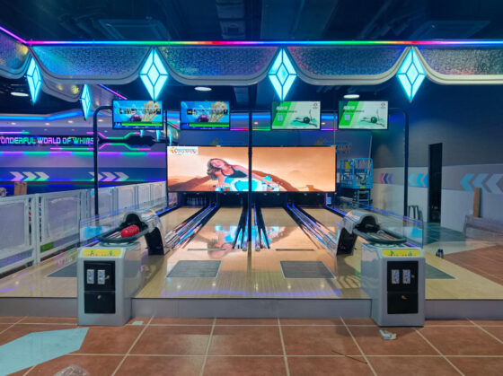 4 Lanes Mini Bowling in HongKong
